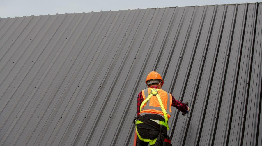 Professional gutter cleaning in Bowmansville, NY